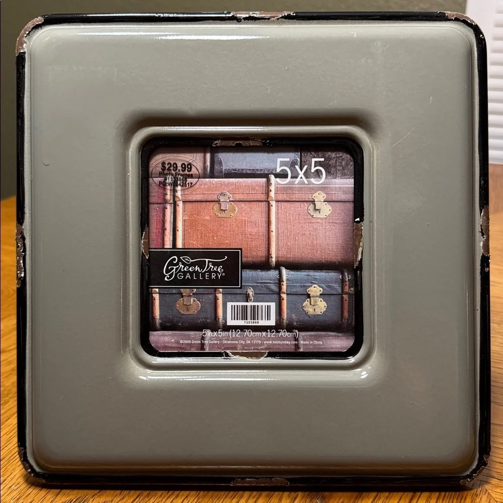 NEW DISTRESSED METAL FRAMES